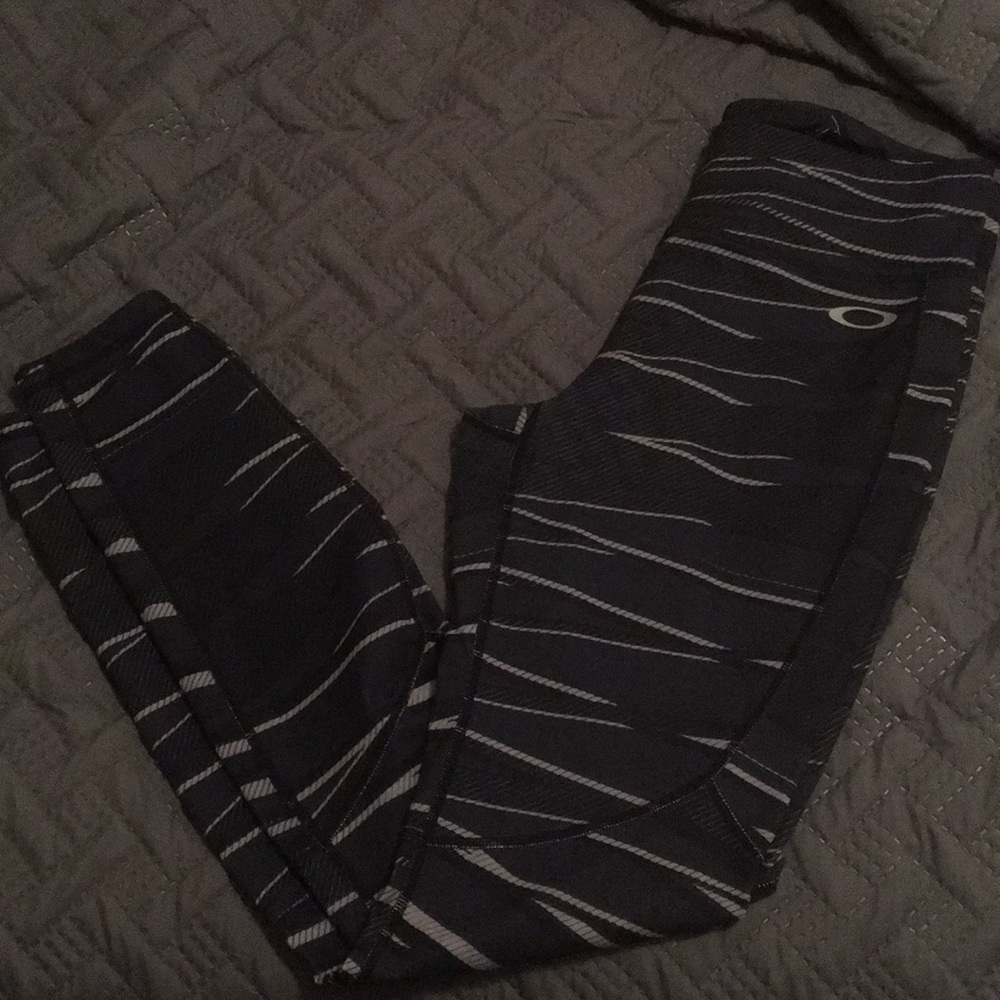 Oakley leggings